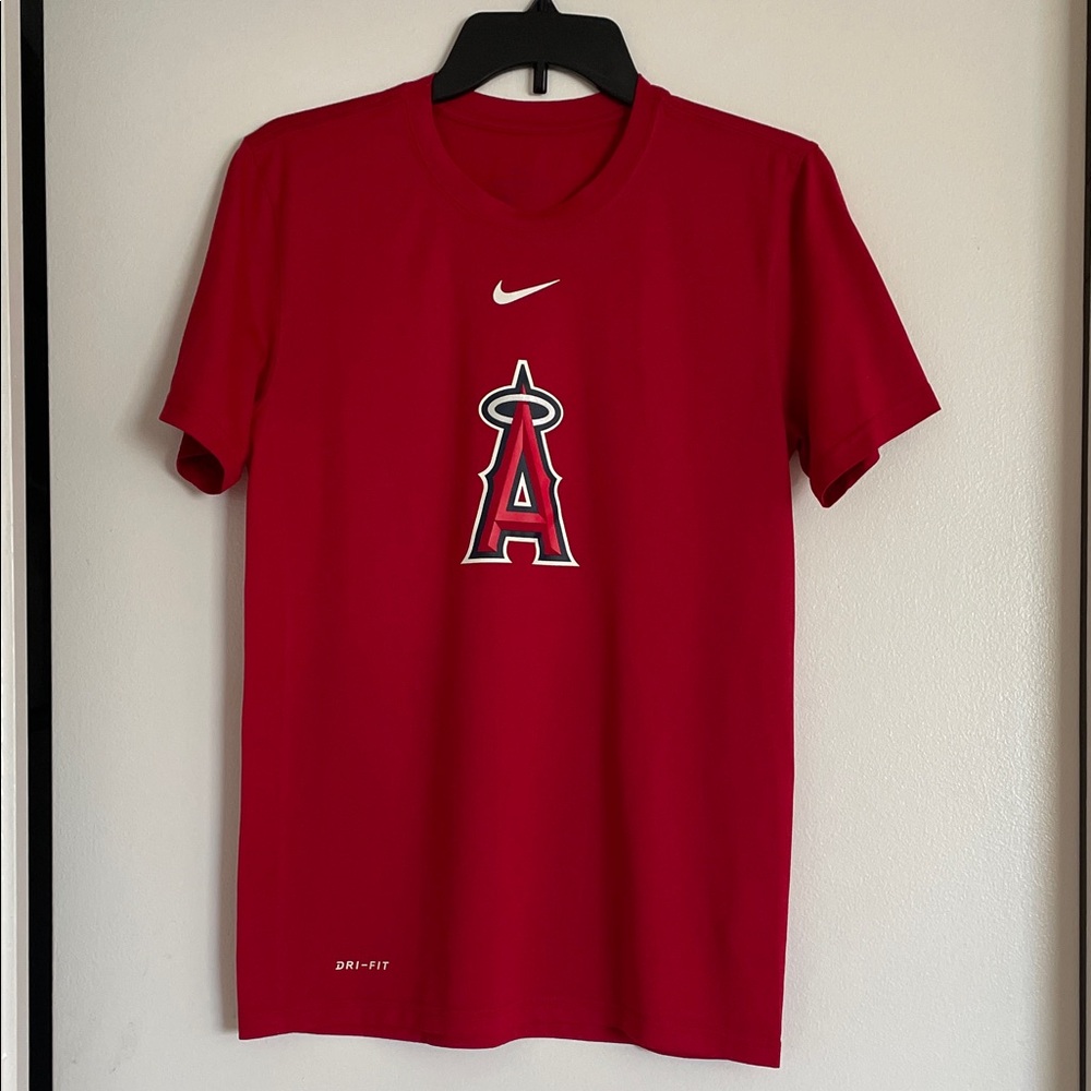 Kids Nike Dri-Fit Los Angeles Angels Baseball T-Shirt. Size M